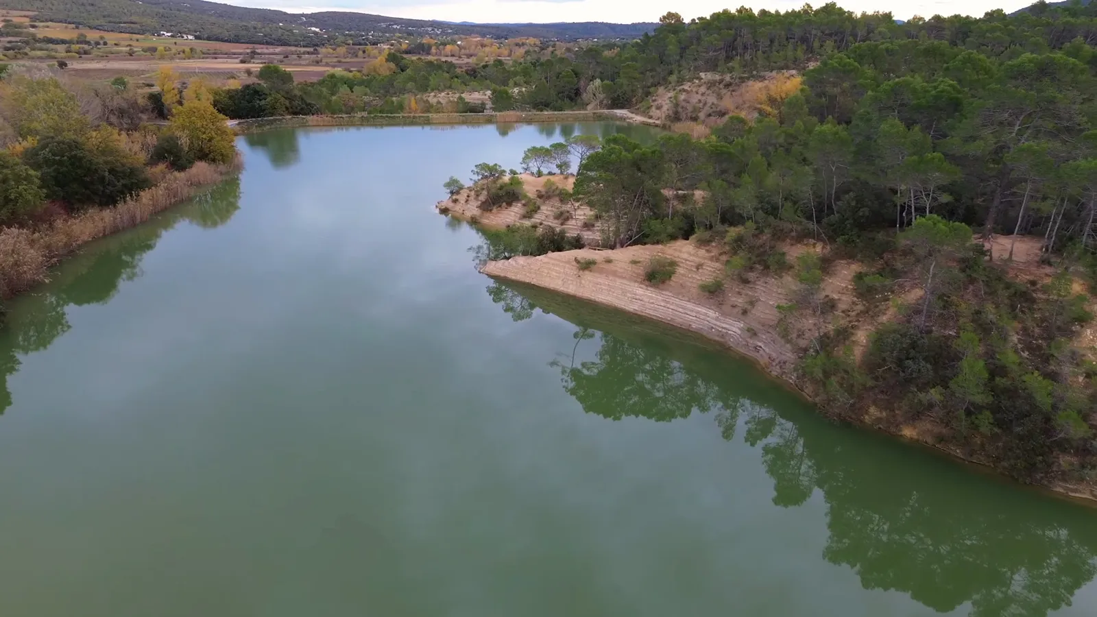 Petit lac secret de Claret Matane