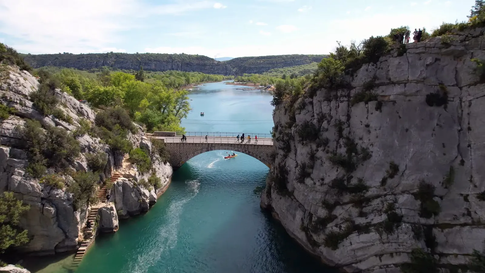 Entrée des Basses Gorges du Verdon au Lac de Quinson