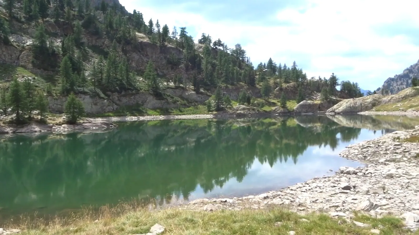 Le célèbre lac de Trécolpas en forme de coeur