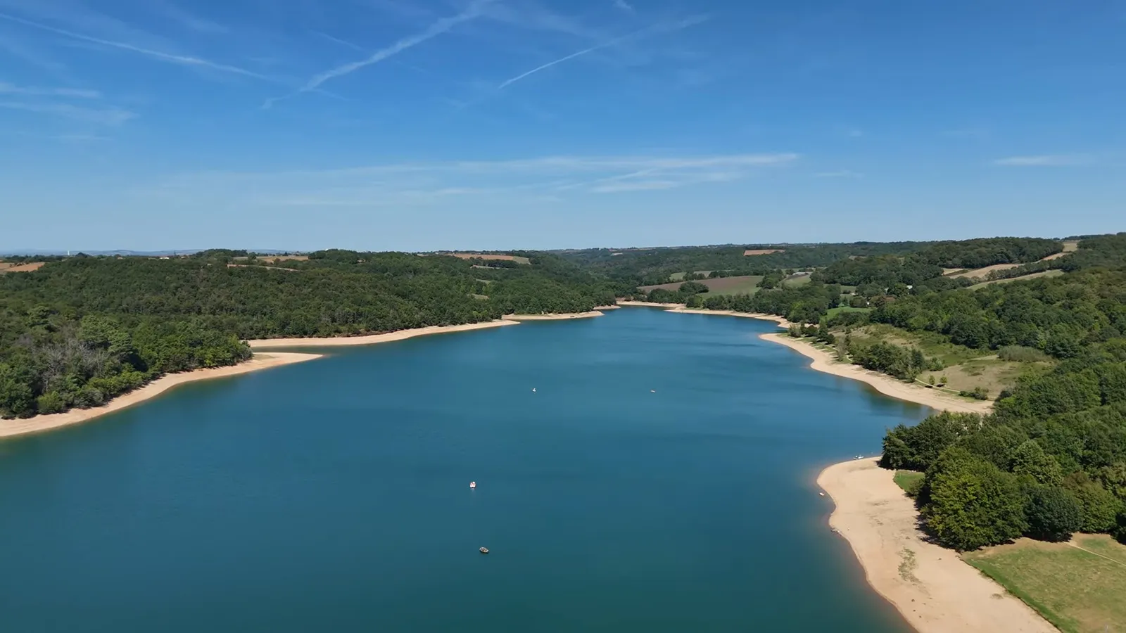 Calme et sérénité au Lac de la Bancalié