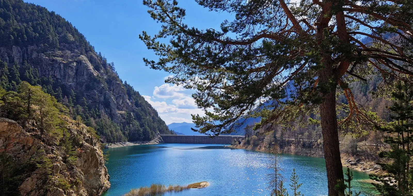 Le Lac des Mesches en automne