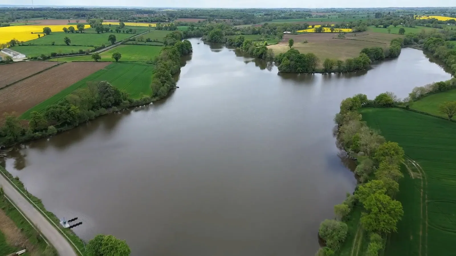 Étang des Châteliers pêche carpe privé
