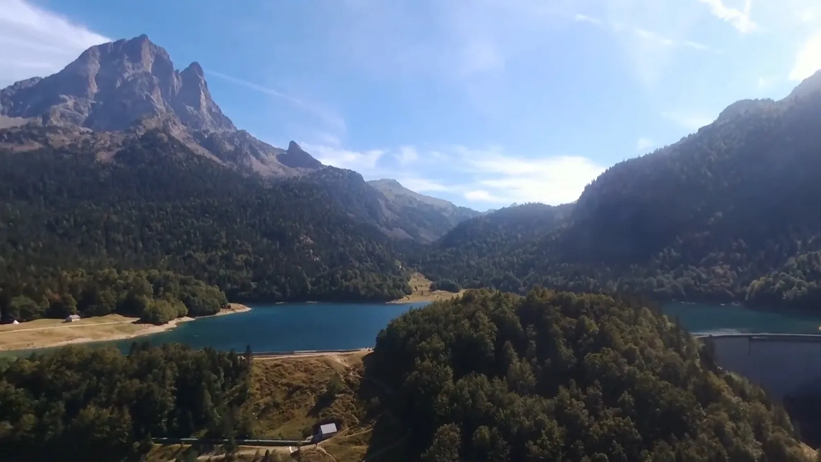 Reflet du Pic du Midi d'Ossau dans le Lac de Bious-Artigues