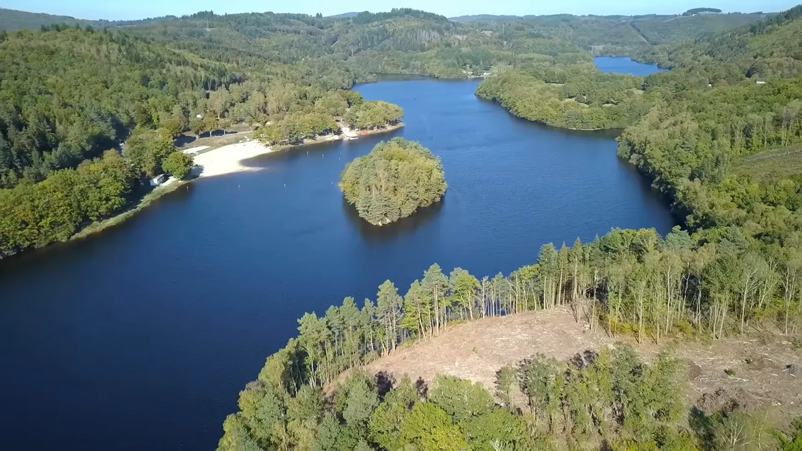 Lac des Bariousses Treignac