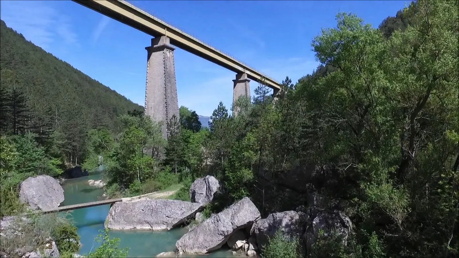 Le Claps de Luc-en-Diois, chaos rocheux et rivière Drôme