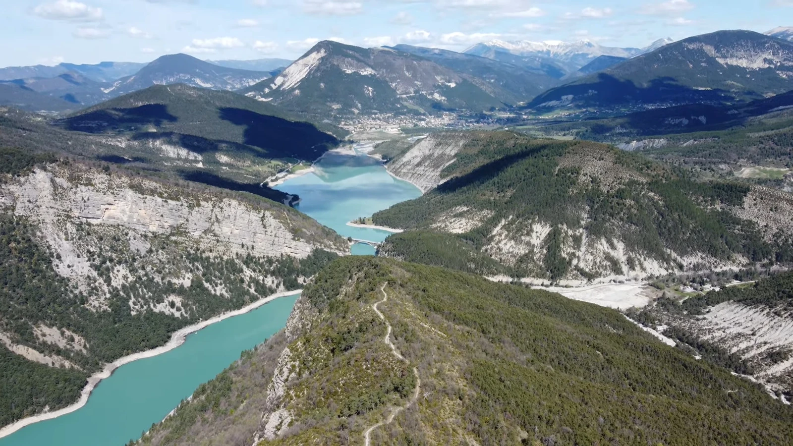 Les magnifiques randonnées autour du lac de Castillon dans les Alpes de Haute Provence